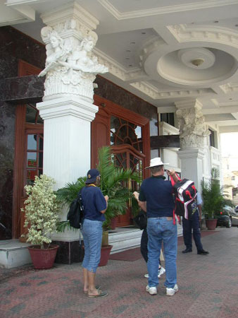 19.11.2004 - Pondicherry - Hotel Annamalai 001