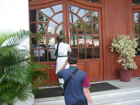 19.11.2004 - Pondicherry - Hotel Annamalai 002